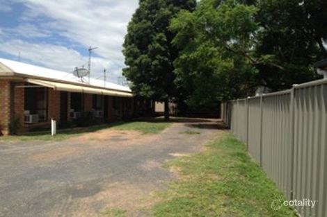 2/14 School Lane, Emerald, QLD 4720