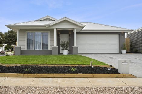8 Gallant Rd, St Leonards, VIC 3223