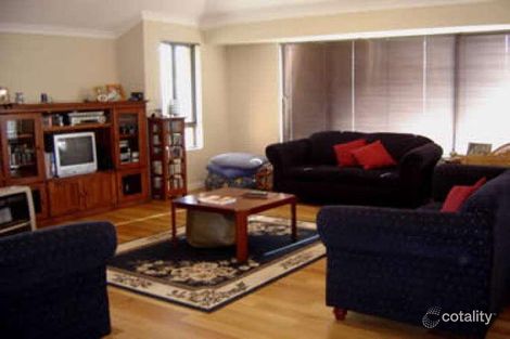 Property photo of 8 Steineck Way Wattle Grove WA 6107