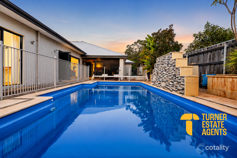 15 Farnborough Pkwy, The Vines, WA 6069