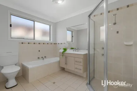 Property photo of 15 Corkwood Place Acacia Gardens NSW 2763