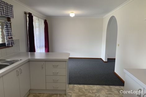 Property photo of 10 Todd Court Cranbourne West VIC 3977