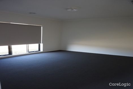 Property photo of 21 Mitta Mitta Street Clyde North VIC 3978