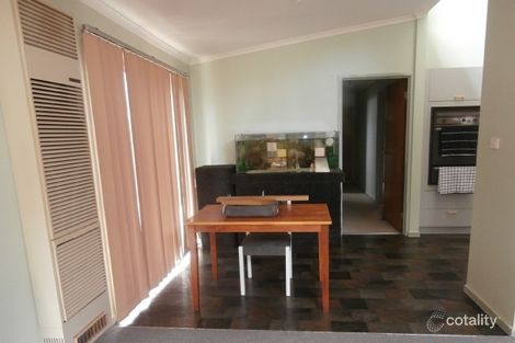 Property photo of 1/3 Quartok Avenue Werribee VIC 3030