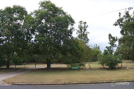 5a Ferrett St, Sadliers Crossing, QLD 4305