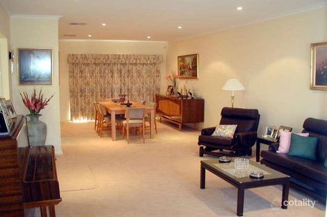 Property photo of 2/18 Trevascus Street Caulfield South VIC 3162