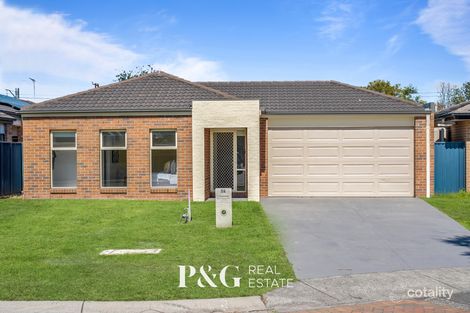 14 Kingsdale Cres, Pakenham, VIC 3810
