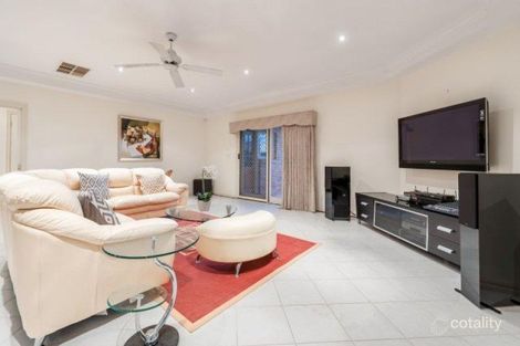 Property photo of 5 Garden Close Kingsbury VIC 3083