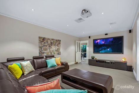Property photo of 35 Royal Crescent Hillside VIC 3037