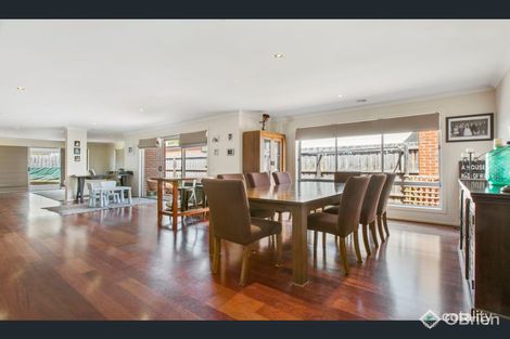 Property photo of 33 Belvedere Drive Pakenham VIC 3810