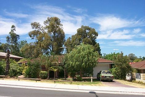 7 Challenger Ave, Parmelia, WA 6167