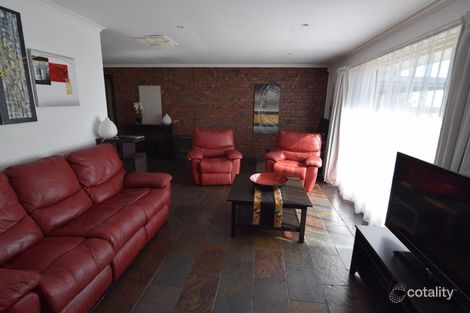 Property photo of 17 Maple Avenue Aberfoyle Park SA 5159