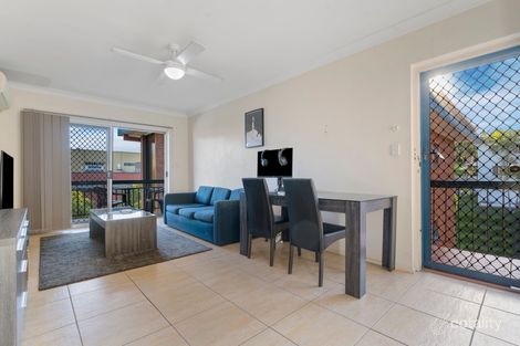 Property photo of 1/6-8 Greenmeadow Road Mansfield QLD 4122
