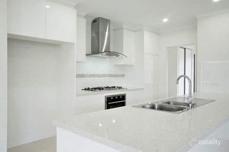 Property photo of 31/230 Bulleringa Loop Mount Peter QLD 4869