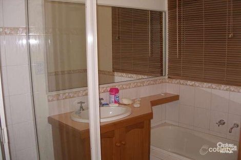 Property photo of 13 Kimtara Court Somerville VIC 3912