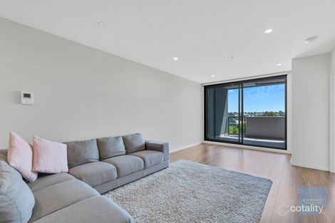 Property photo of 318/9 Commercial Road Caroline Springs VIC 3023