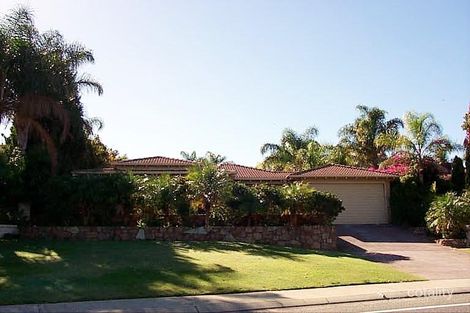 291 Summerlakes Pde, Ballajura, WA 6066