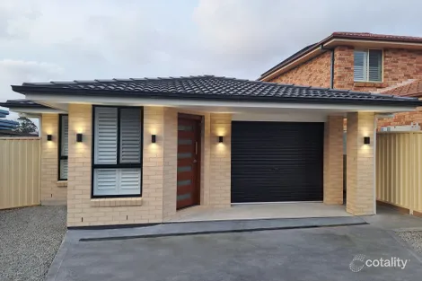 9 Fitzpatrick Cres, Casula, NSW 2170