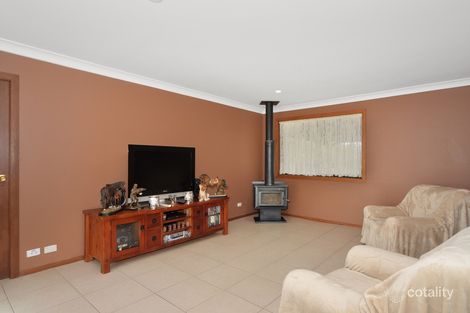Property photo of 6 Beyeri Avenue West Nowra NSW 2541