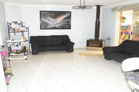Property photo of 24 Bellingen Way Hoxton Park NSW 2171