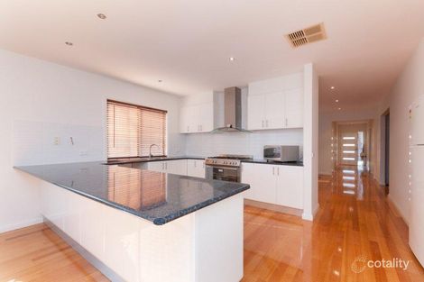 Property photo of 5 Olympic Way Craigieburn VIC 3064