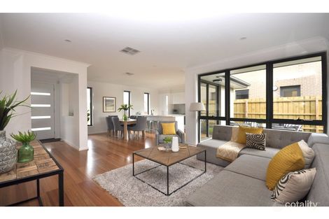 Property photo of 2/40 Oban Road Ringwood VIC 3134