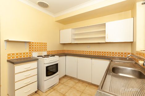 Property photo of 5 Redtingle Road Camillo WA 6111