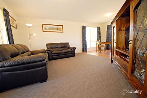 Property photo of 6 Fawcett Drive Lake Wyangan NSW 2680