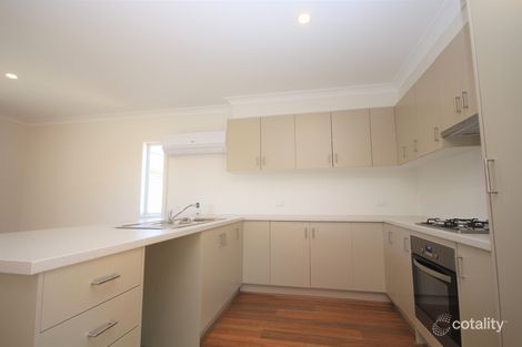 Property photo of 4 Tarakan Avenue Ashmont NSW 2650