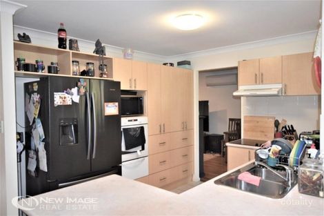 Property photo of 13 Tarrango Place Heritage Park QLD 4118