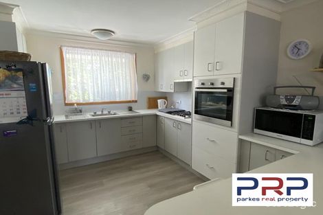 Property photo of 1/1 Lotus Place Parkes NSW 2870
