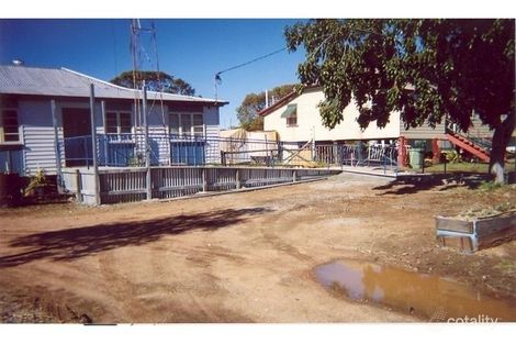 35 Peak Downs St, Capella, QLD 4723