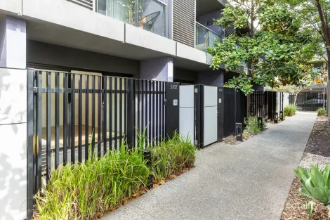 5/82 Cade Way, Parkville, VIC 3052