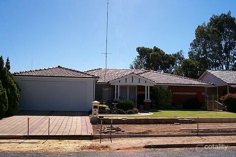 36 Herbert Rd, Harvey, WA 6220