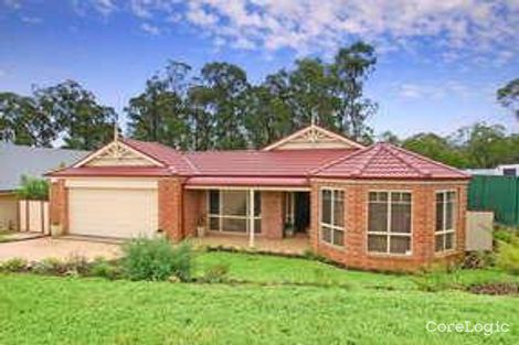 Property photo of 8 Rosewood Crescent Fletcher NSW 2287