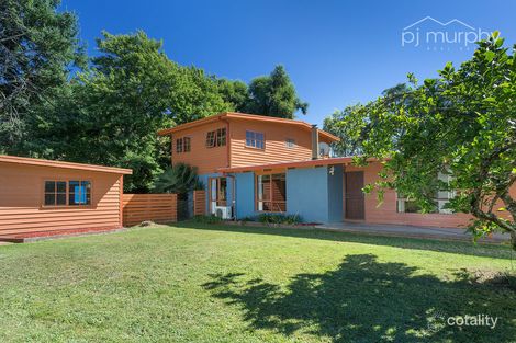 9 Service St, Porepunkah, VIC 3740