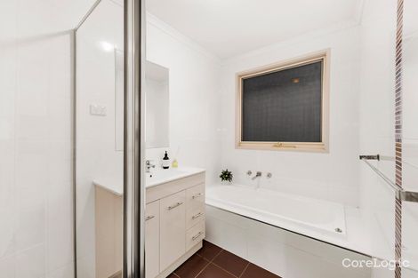 Property photo of 39 Maybury Drive Mill Park VIC 3082