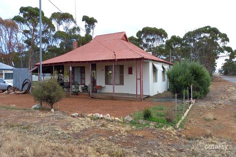 9 Lamond St, Kununoppin, WA 6489