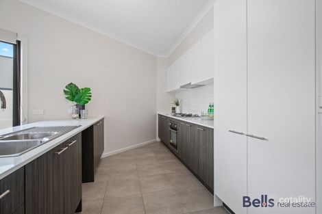 Property photo of 56 Queen Circuit Sunshine VIC 3020