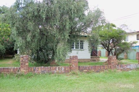 10 Longland St, Redcliffe, QLD 4020