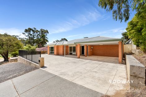 Property photo of 17 Parkway Gardens Parmelia WA 6167