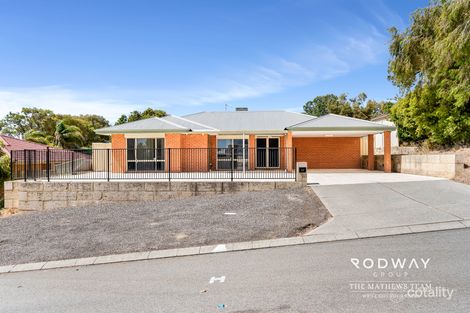 Property photo of 17 Parkway Gardens Parmelia WA 6167