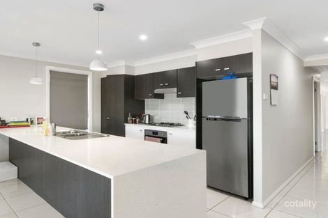 Property photo of 64 Awabakal Drive Fletcher NSW 2287