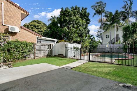 74 Worendo St, Southport, QLD 4215