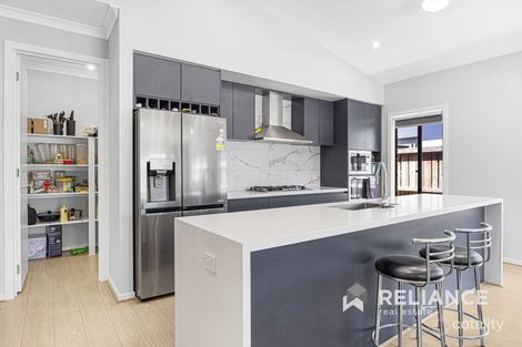 Property photo of 27 Hutchison Road Mambourin VIC 3024
