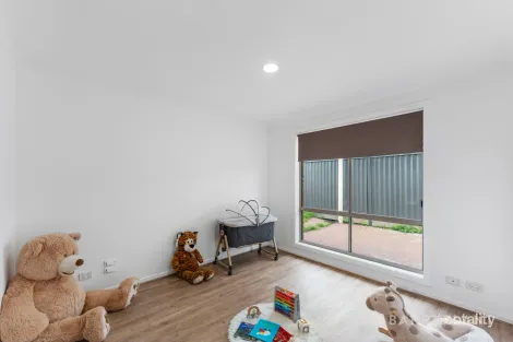 Property photo of 2/71 Henry Street St Albans VIC 3021