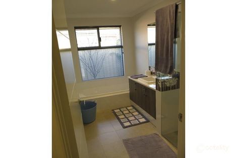 Property photo of 8 Barker Boulevard Glen Iris WA 6230