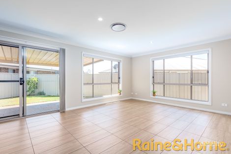 Property photo of 2 Lady Barron Circle Dubbo NSW 2830