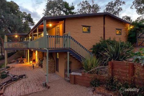 Property photo of 18 Upper Road Wattle Glen VIC 3096