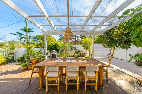 Property photo of 1/76 Government Road Labrador QLD 4215